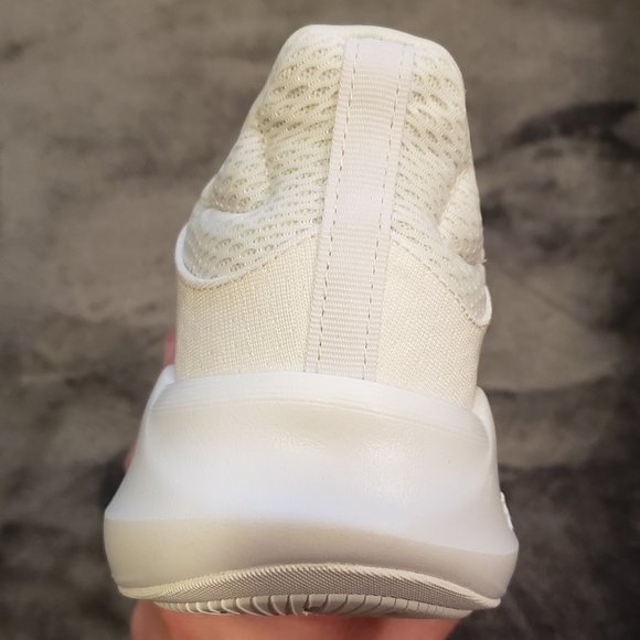 🔥Host Pick🔥NEW Adidas Alphaedge+ IF7291 Men's White Sz 9.5 - Picture 7 of 10